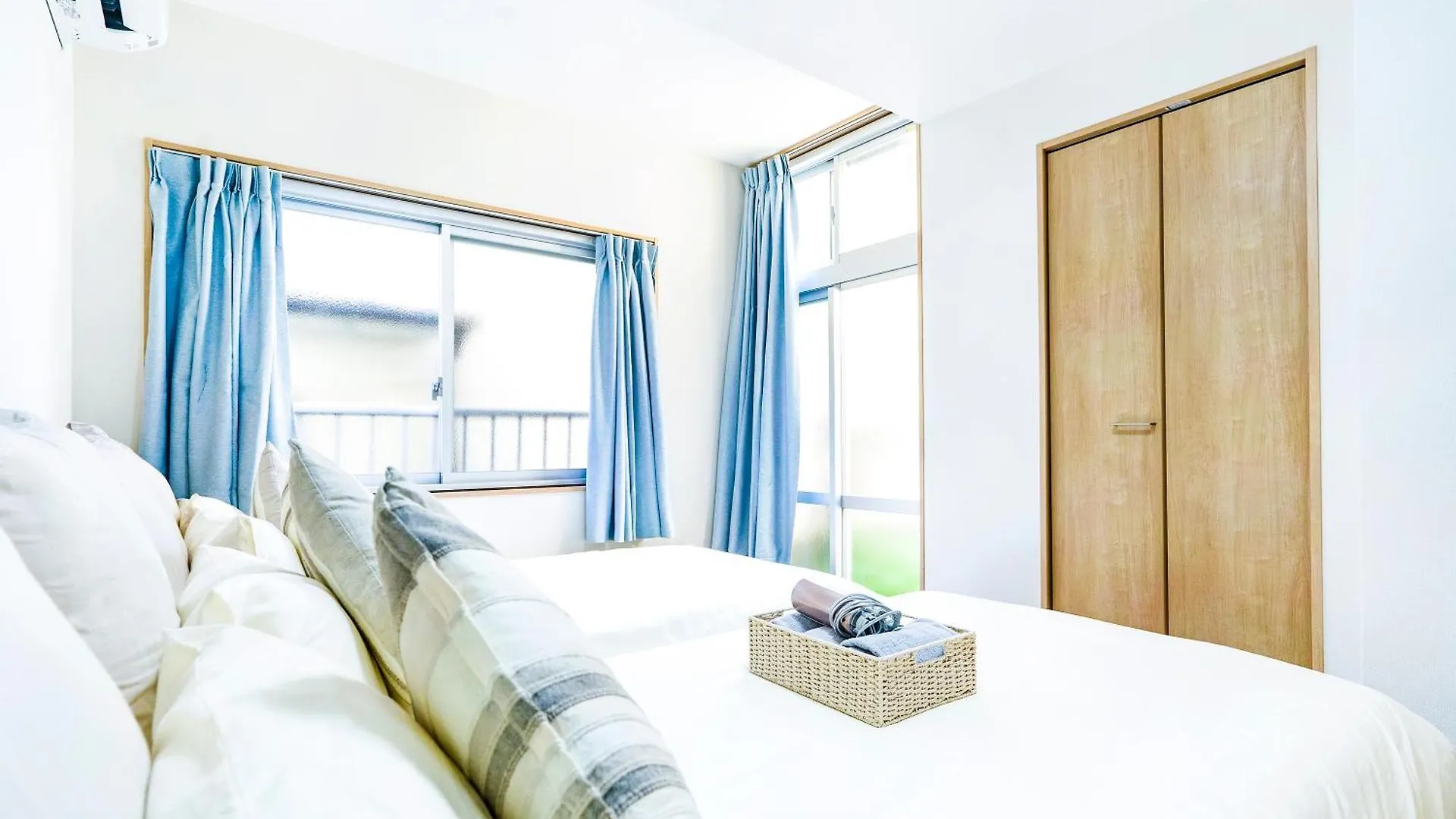 Shinjuku Ryokan Retreat丶local Tokyo Experience & Short Trips Hub丶walk To Shinjuku Station Y05C 0*,  Japan